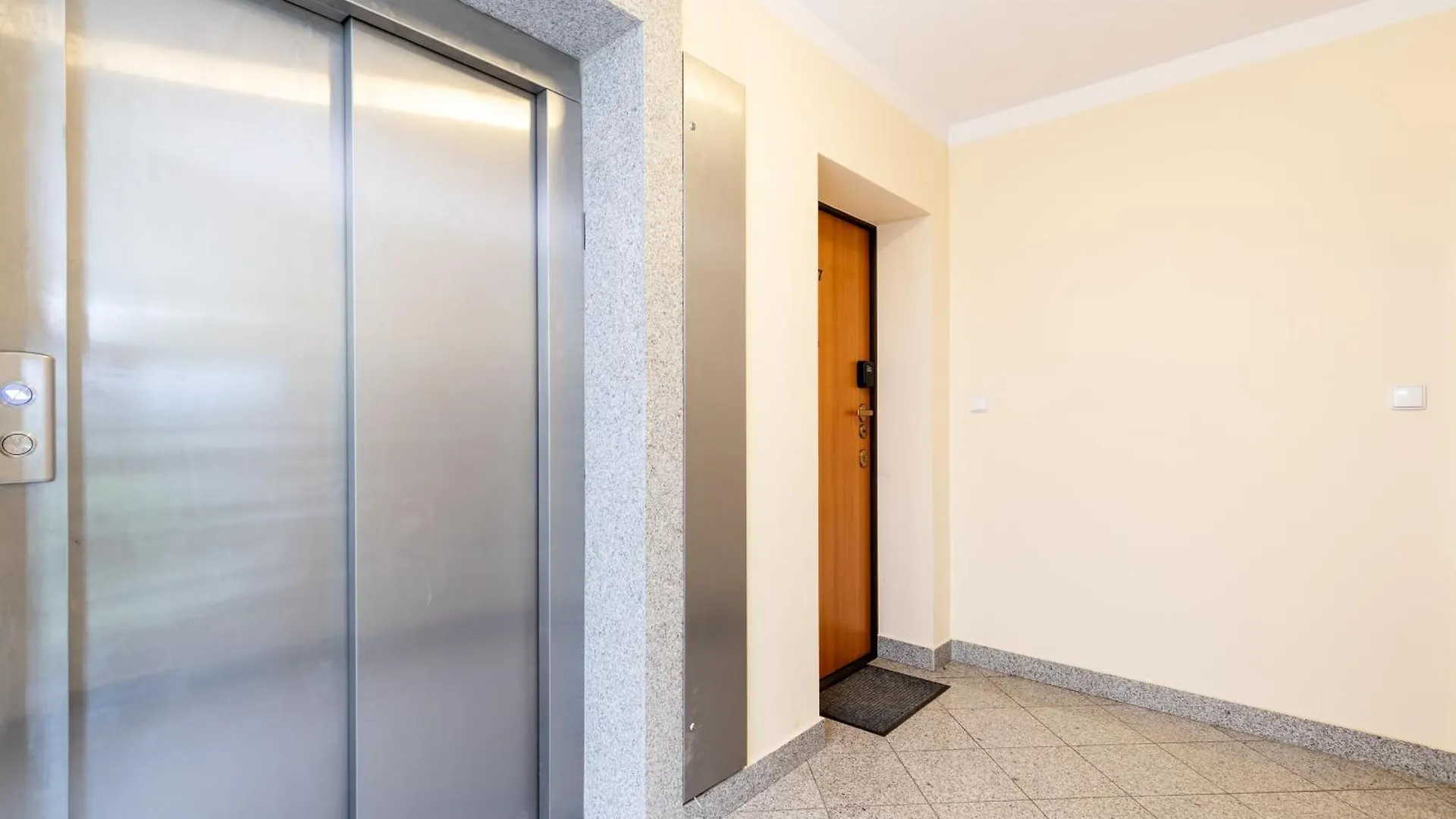 Apartment Zabiniec Paris Studio Krakow