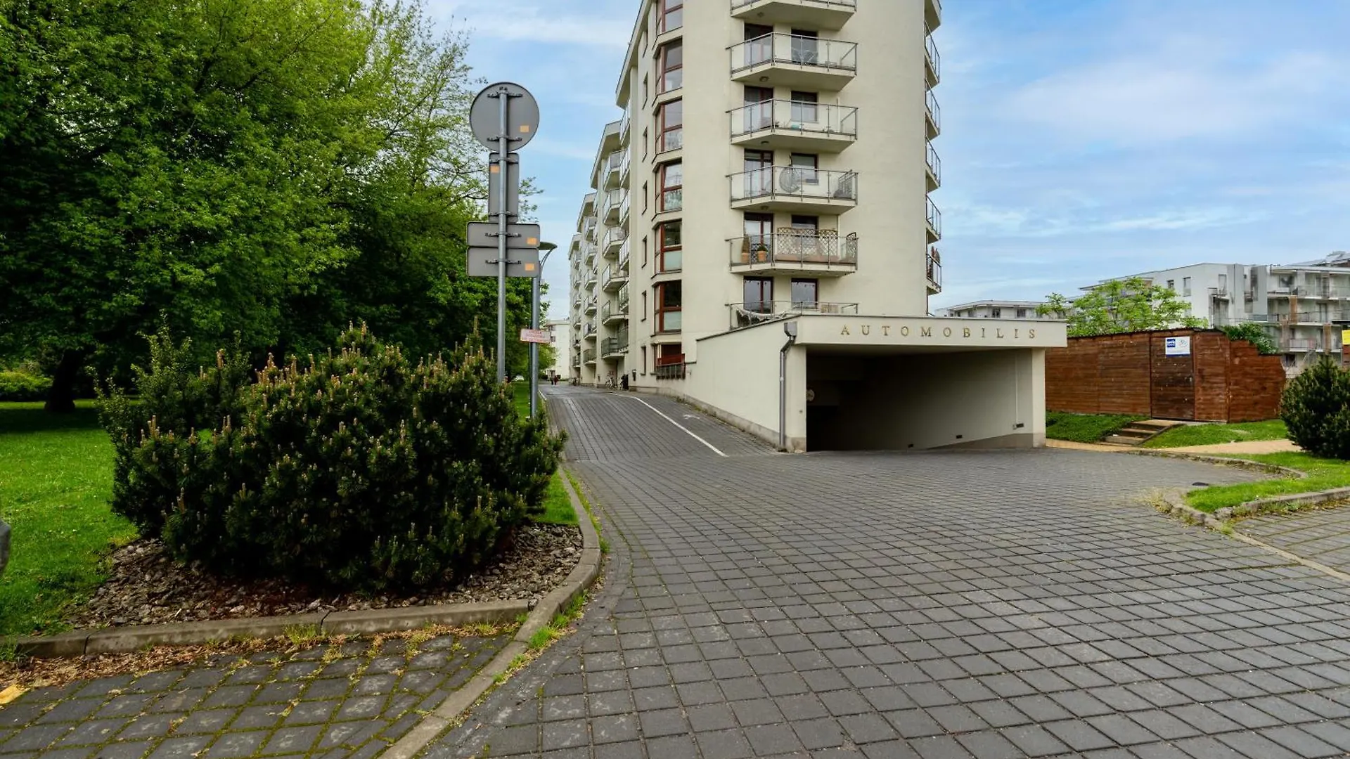 Zabiniec Paris Studio Krakow Apartment